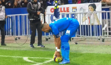 足球运动员转打篮球可能吗？