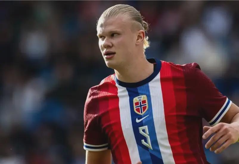 世体：佩德里缺席巴萨赛前合练，确定无缘欧冠客战切尔西（世体：佩德里未参与巴萨赛前训练，确认无缘欧冠客场对阵切尔西）