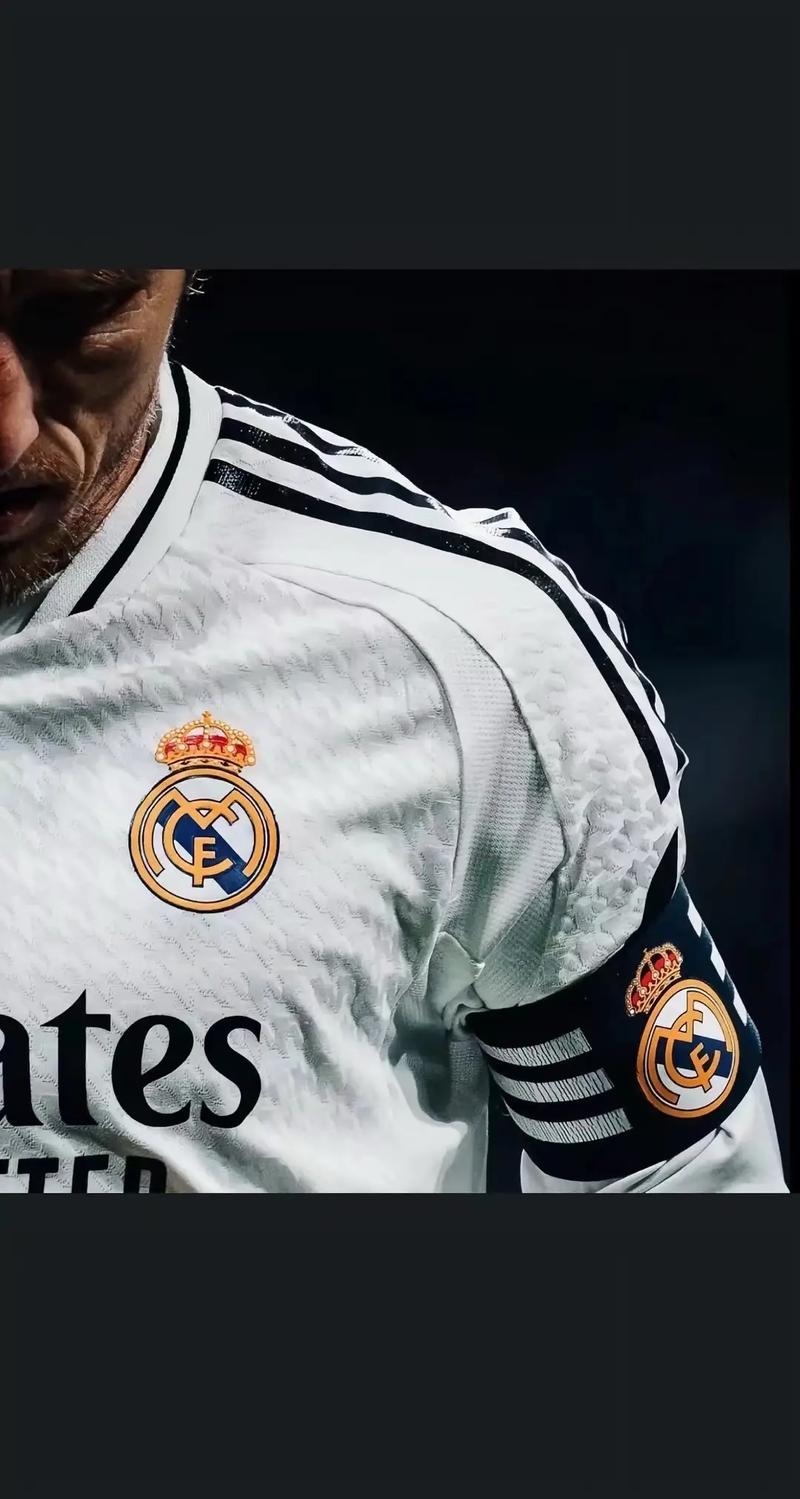 替补球员关键铲断破坏对手攻势