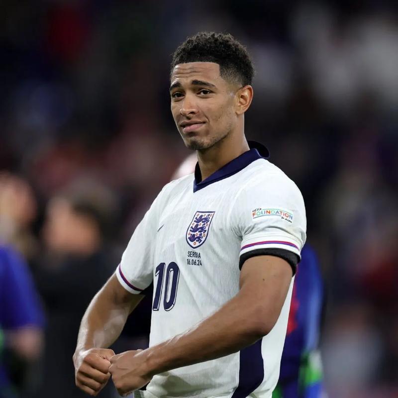 赵宇豪：祝福尹鸿博未来一切顺利；祝愿河南队足协杯夺冠（赵宇豪：祝尹鸿博前程顺遂，愿河南队问鼎足协杯）