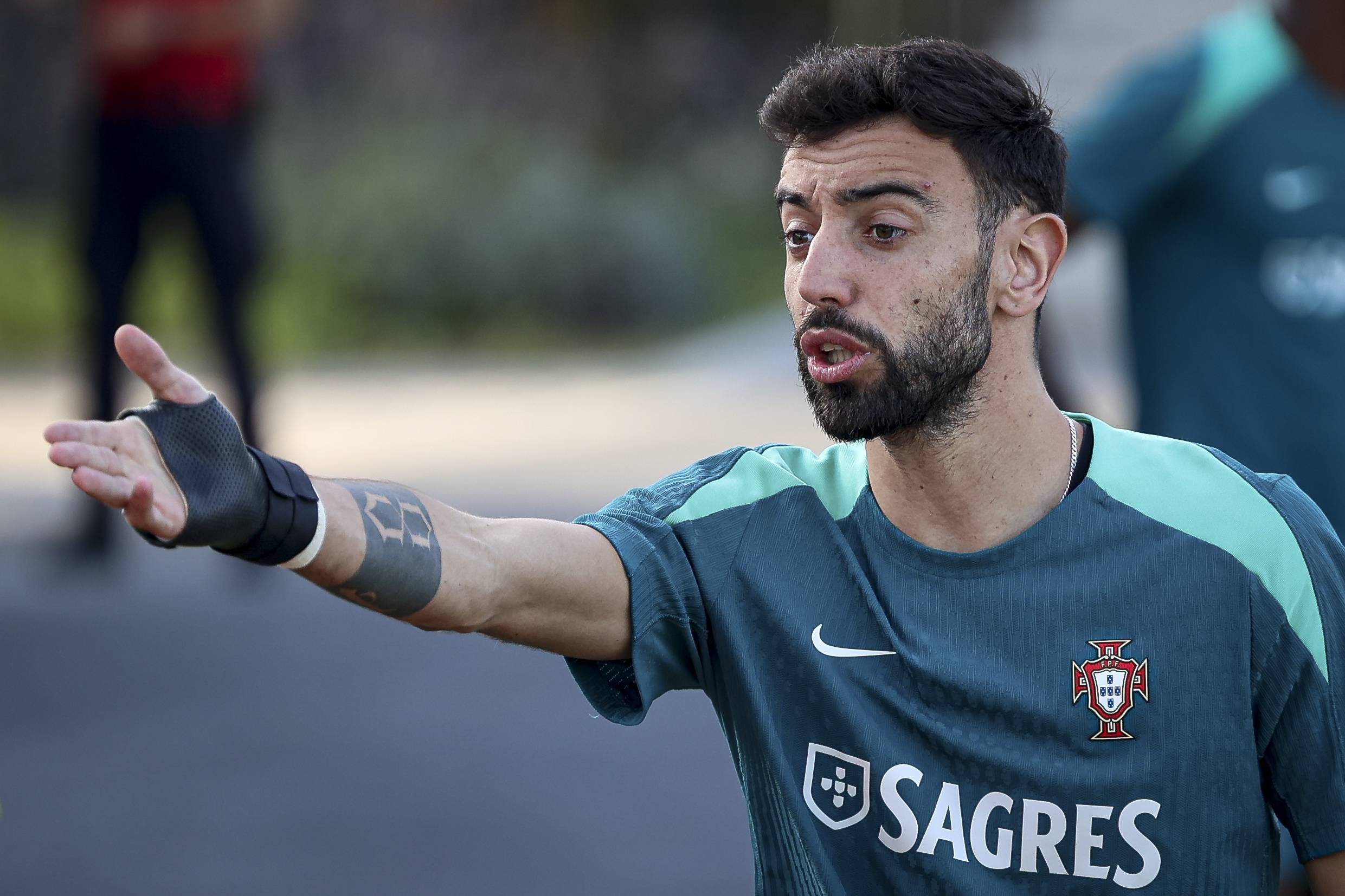 阿尔巴全场数据：2抢断3关键传球+风骚脚后跟助攻队友破门