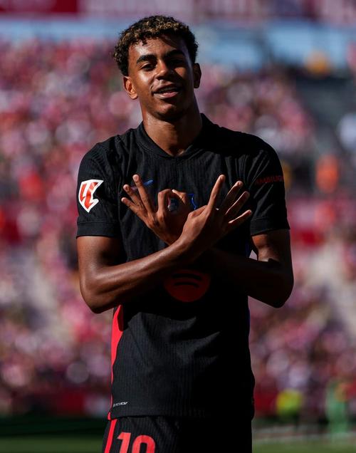 孟加拉国U17四连胜暂列小组第一，末轮对话国少竞争唯一出线名额（U17孟加拉国四连胜领跑小组，末轮对阵国少争夺唯一出线名额）