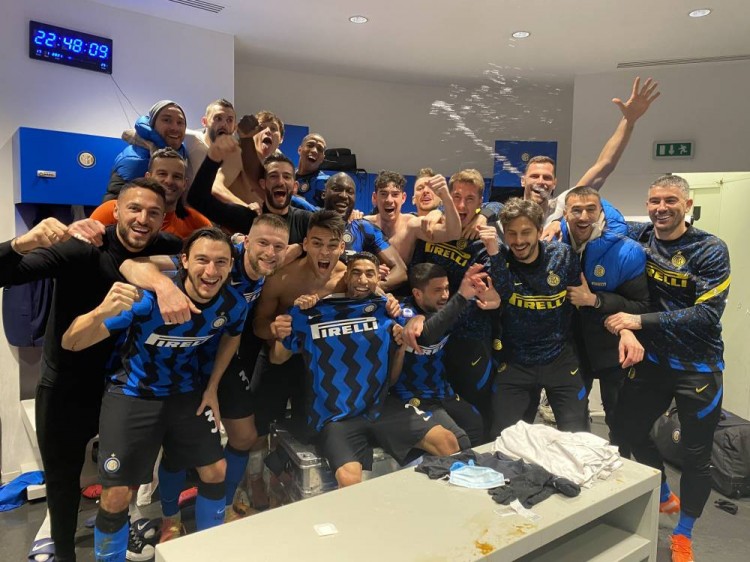 巴媒：因博塔弗戈解雇体能教练，达维德·安切洛蒂决定离任（巴媒：博塔弗戈解雇体能教练后，达维德·安切洛蒂决定辞职）